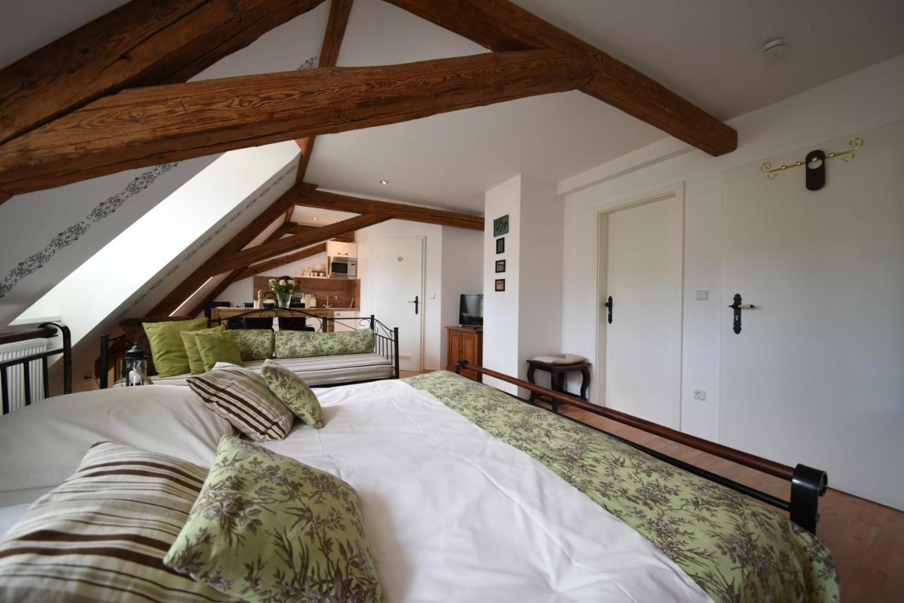 Goldgemaeuer Appartements Ochsenfurt Zewnętrze zdjęcie
